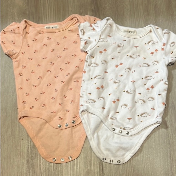 Kids One Pieces Set - Peach and White - Picture 1 of 1